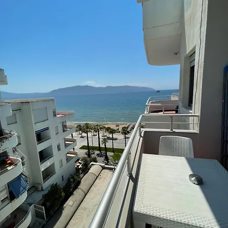 Belleview 7 Apartment