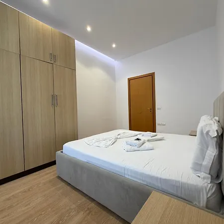 Belleview 7 *